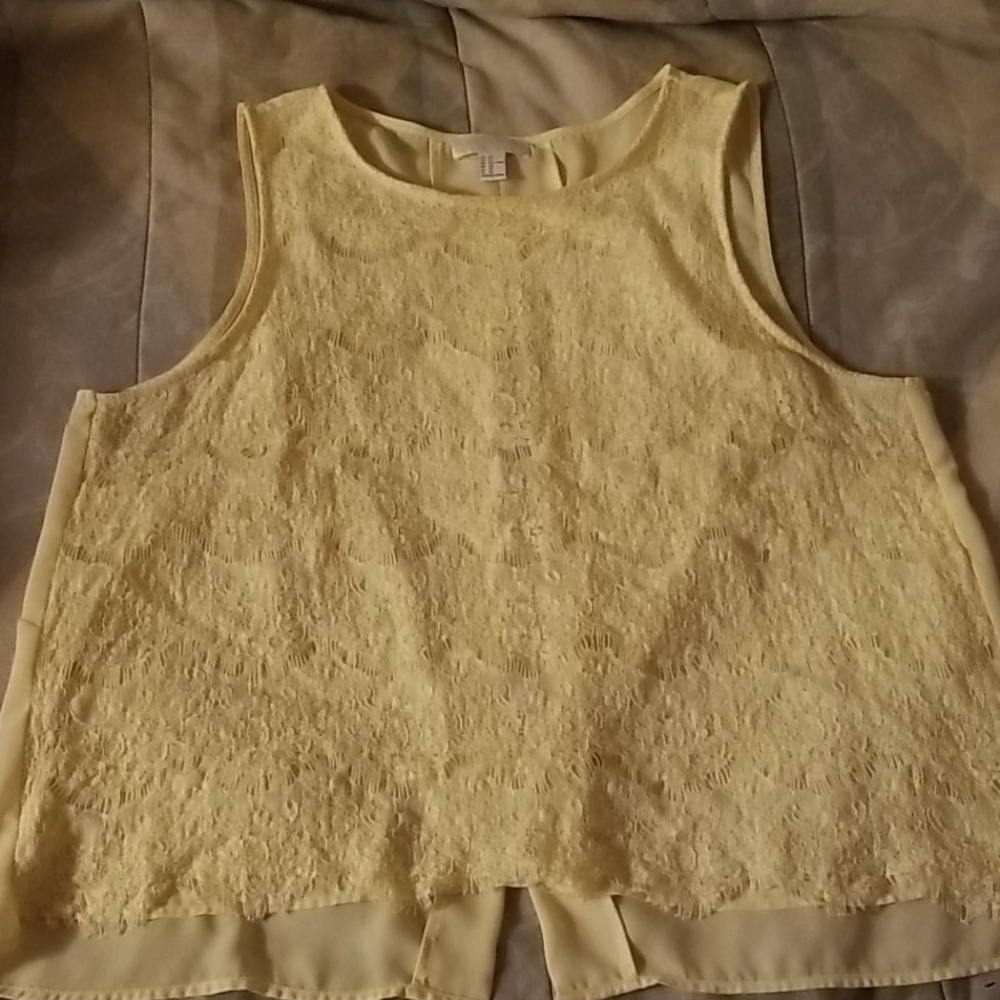 Forever 21+ sleeveless scalloped lace open top